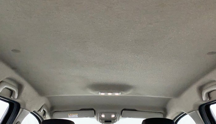 2018 Renault Captur RXT Diesel Dual Tone, Diesel, Manual, 38,532 km, Ceiling - Roof lining is slightly discolored