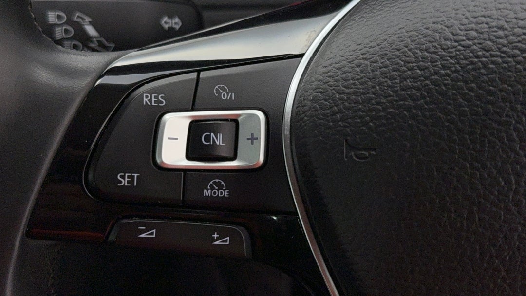 2017 Volkswagen Golf 92 Tsi Trendline, Automatic, 66016 km, Cruise Control