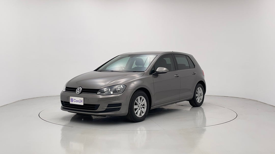 2017 Volkswagen Golf 92 Tsi Trendline, Automatic, 66016 km, Left Front Diagonal (45- Degree) View