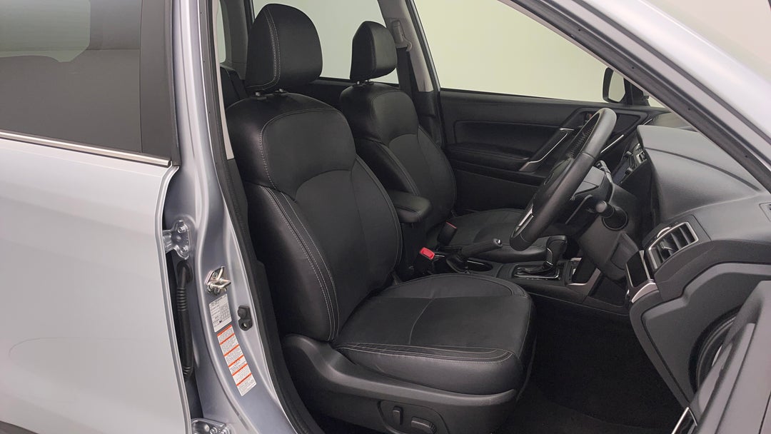 2017 Subaru Forester 2.5i-s, Automatic, 93564 km, Right Side Front Door Cabin View