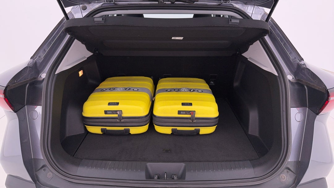 2023 Chery Omoda 5 Bx (basic Version), Automatic, 70225 km, Boot Inside View with Luggage