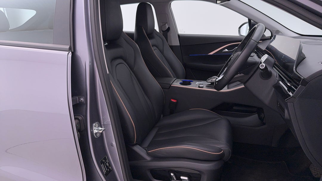 2023 Chery Omoda 5 Bx (basic Version), Automatic, 70225 km, Right Side Front Door Cabin View