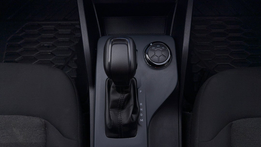 2022 Ford Ranger Xl 2.0 (4x4), Automatic, 74977 km, Gear Lever 