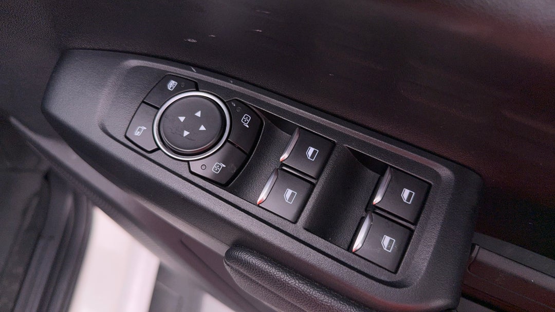 2022 Ford Ranger Xl 2.0 (4x4), Automatic, 74977 km, Drivers Side Door Panel Controls