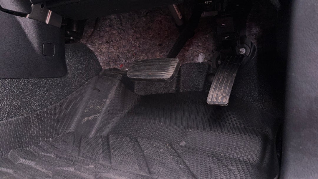 2022 Ford Ranger Xl 2.0 (4x4), Automatic, 74977 km, Pedals and Footmat