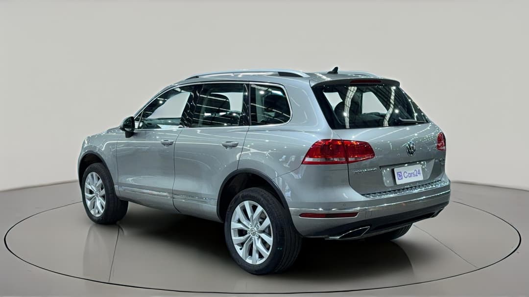 2015 Volkswagen Touareg V6 Tdi, Automatic, 132270 km, Left Back Diagonal (45- Degree) View