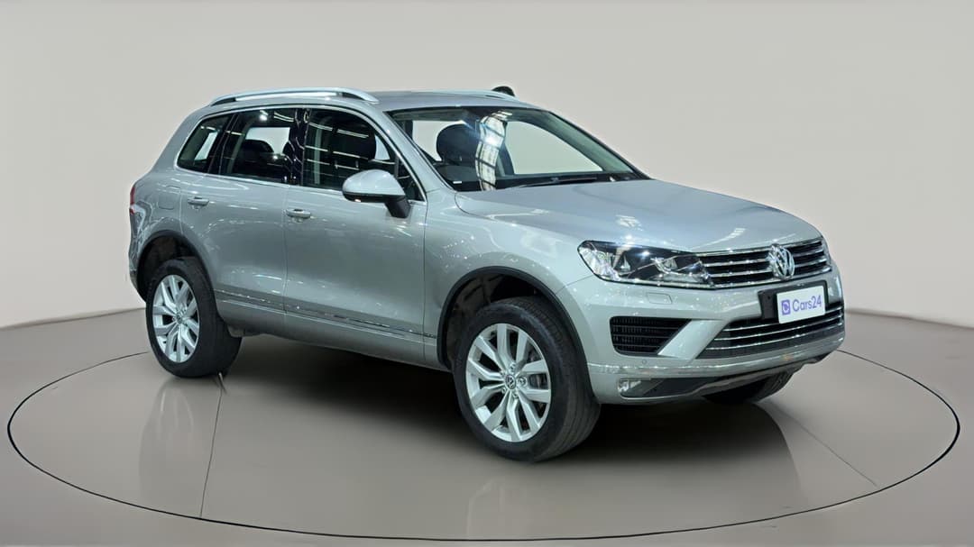 2015 Volkswagen Touareg V6 Tdi, Automatic, 132270 km, Right Front Diagonal (45- Degree) View