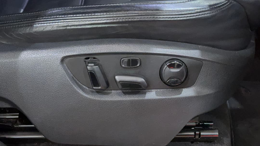 2015 Volkswagen Touareg V6 Tdi, Automatic, 132270 km, Drivers Side Adjustment Panel