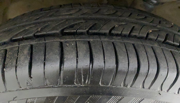 2014 Maruti Wagon R 1.0 LXI CNG, CNG, Manual, 71,327 km, Right Rear Tyre Tread