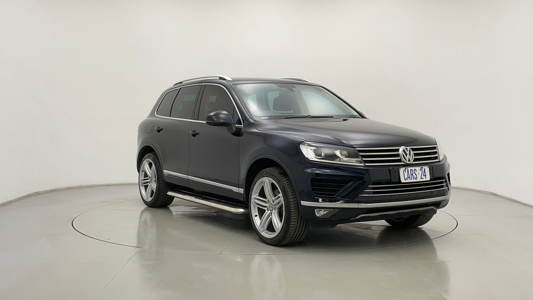 Right Front Diagonal (45- Degree) View