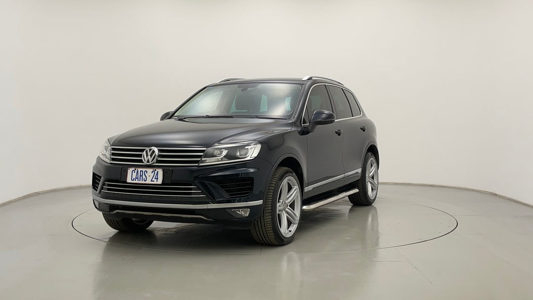 Left Front Diagonal (45- Degree) View