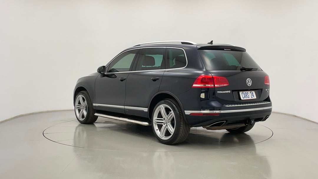 Left Back Diagonal (45- Degree) View