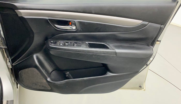 2016 Maruti Ciaz ZXI+ RS, Petrol, Manual, 50,234 km, Driver Side Door Panels Control