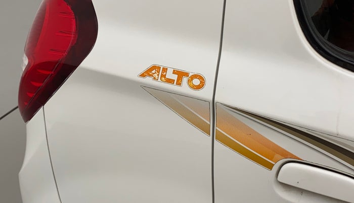 2016 Maruti Alto 800 LXI, Petrol, Manual, 35,187 km, Right quarter panel - Graphic sticker