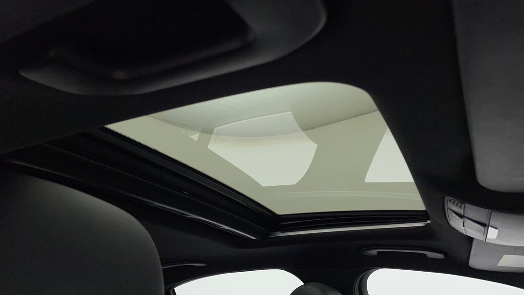 Interior Sunroof/Moonroof