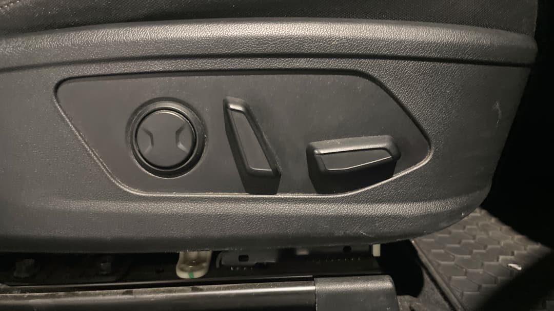 2021 Kia Sorento Sport 7 Seat, Automatic, 137904 km, Drivers Side Adjustment Panel