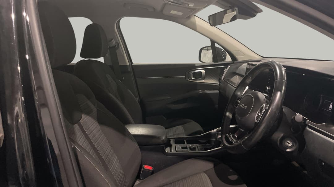 2021 Kia Sorento Sport 7 Seat, Automatic, 137904 km, Right Side Front Door Cabin View