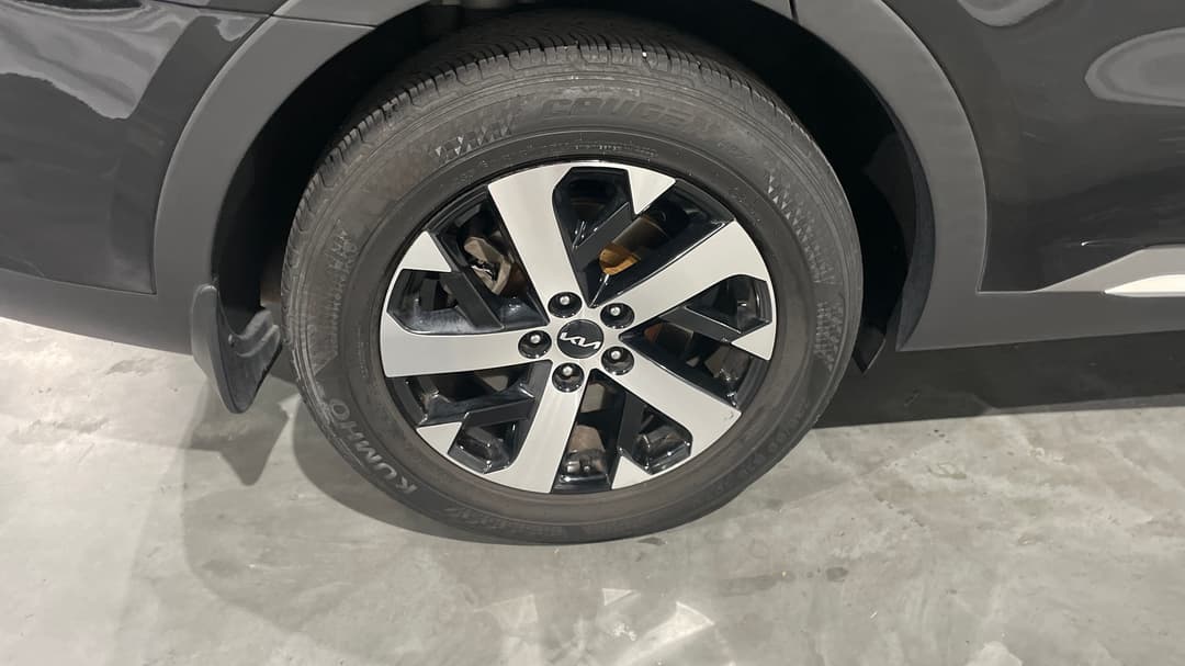 2021 Kia Sorento Sport 7 Seat, Automatic, 137904 km, Right Rear Wheel