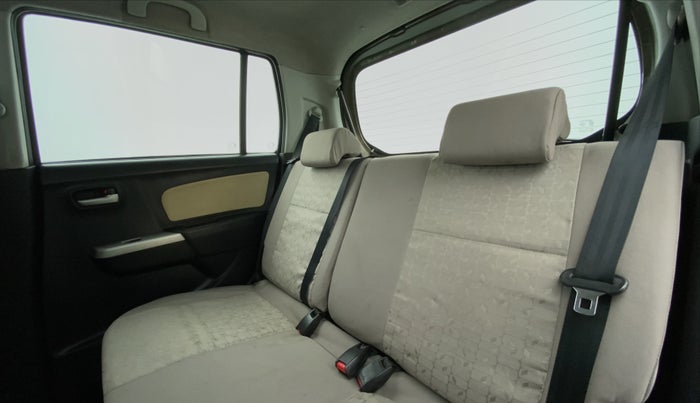 2013 Maruti Wagon R 1.0 VXI, Petrol, Manual, 52,290 km, Right Side Door Cabin View