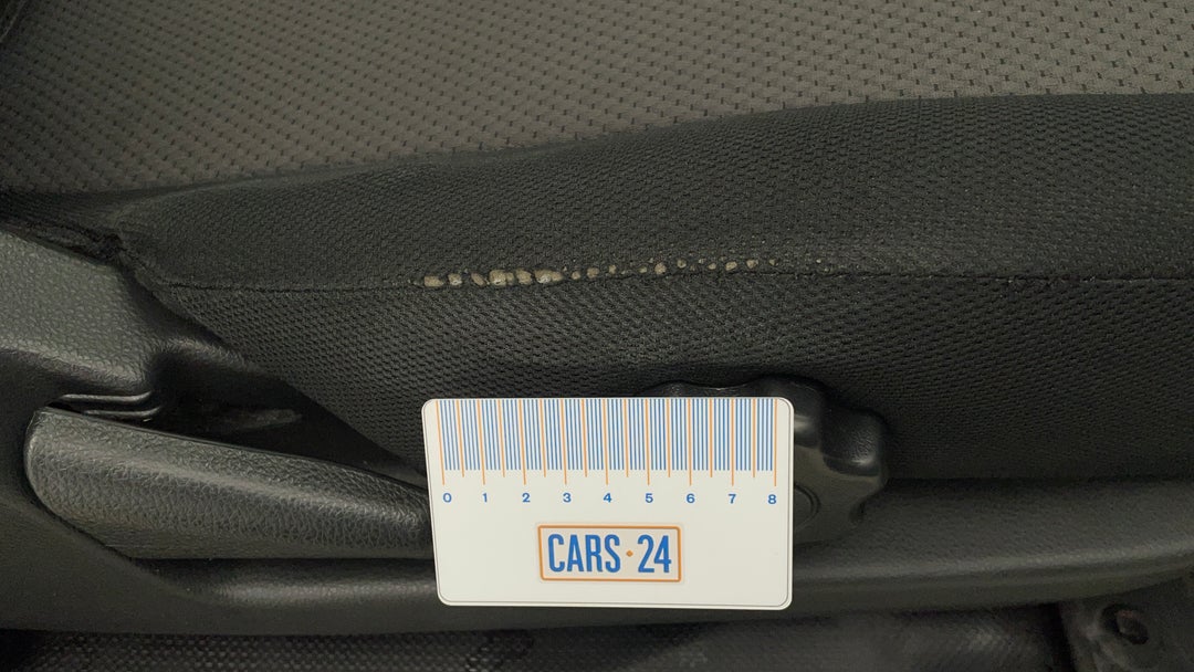 Seats Front RHS Wear