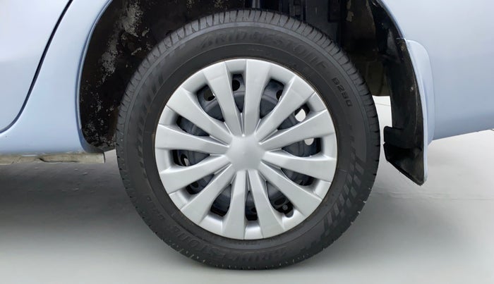 2011 Toyota Etios G, Petrol, Manual, 1,07,845 km, Left Rear Wheel