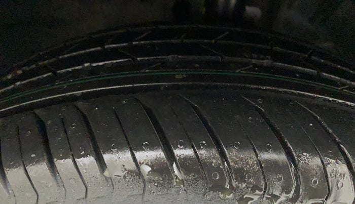 2016 Maruti Baleno ALPHA PETROL 1.2, Petrol, Manual, 73,682 km, Right Front Tyre Tread
