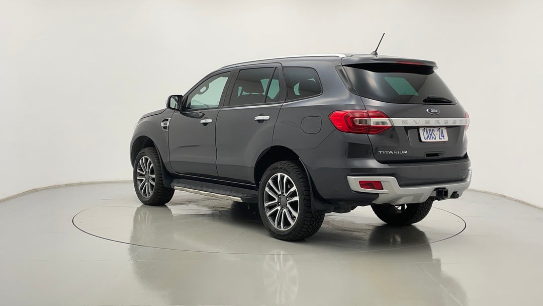 Left Back Diagonal (45- Degree) View