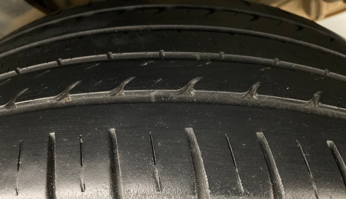2019 KIA SELTOS HTX+ AT 1.5 DIESEL, Diesel, Automatic, 23,995 km, Right Rear Tyre Tread