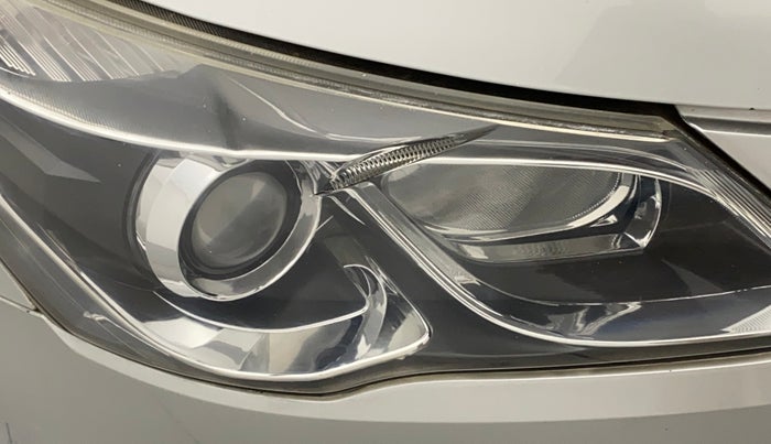 2015 Maruti Ciaz ZXI AT, Petrol, Automatic, 80,161 km, Right headlight - Faded