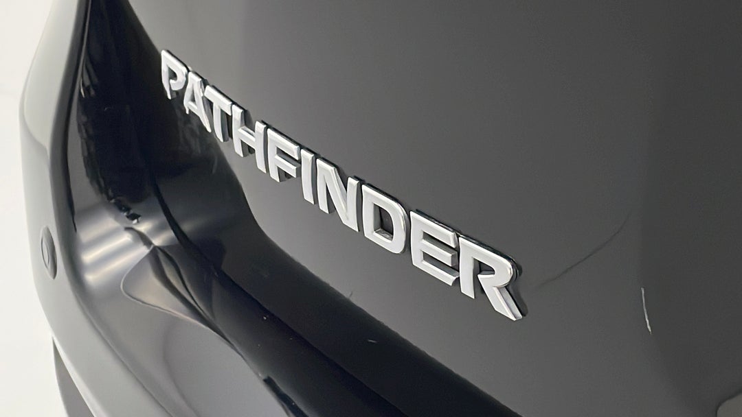 2013 Nissan Pathfinder Ti (4x4), Automatic, 107395 km, Badge (Boot Left Side)