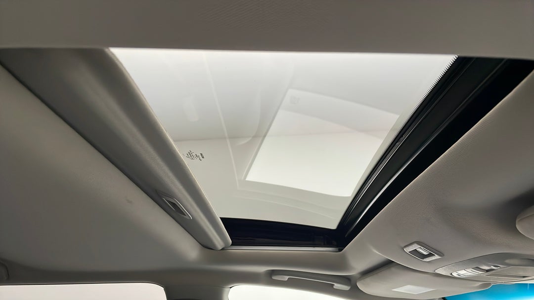 2013 Nissan Pathfinder Ti (4x4), Automatic, 107395 km, Interior Sunroof/Moonroof