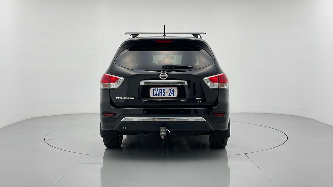 2013 Nissan Pathfinder Ti (4x4), Automatic, 107395 km, Back/Rear View