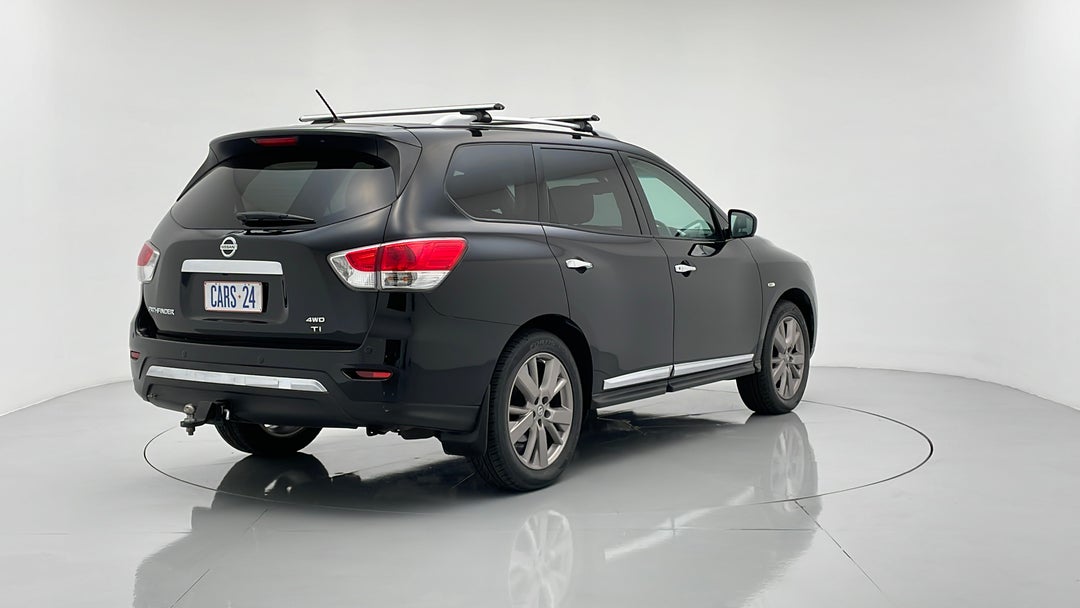 2013 Nissan Pathfinder Ti (4x4), Automatic, 107395 km, Right Back Diagonal (45- Degree) View