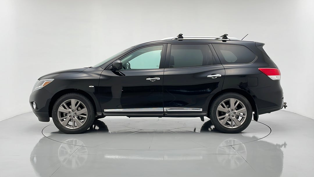 2013 Nissan Pathfinder Ti (4x4), Automatic, 107395 km, Left Side View