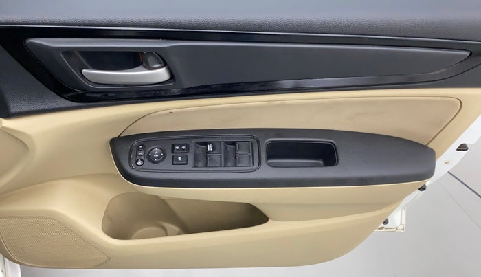 2018 Honda Amaze 1.2L I-VTEC V CVT, Petrol, Automatic, 50,548 km, Driver Side Door Panels Control