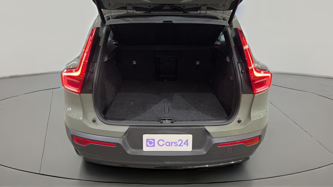 2022 Volvo Xc40 Ultimate B5 Dark Mhev, Automatic, 75396 km, Boot Inside View