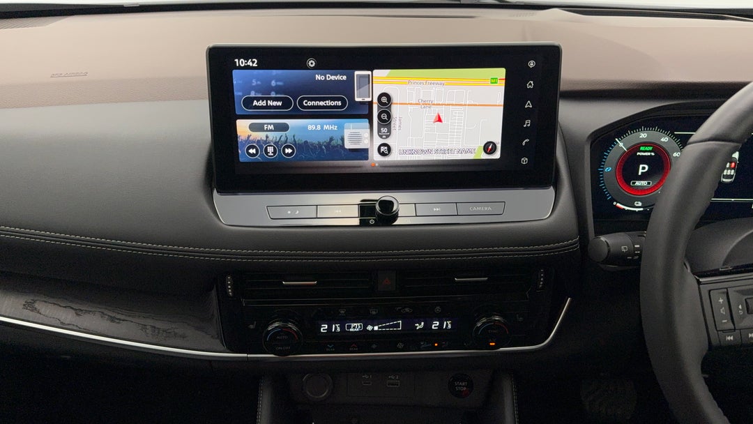 2025 Nissan X-trail Ti-l (4WD) E-power (hybrid), Automatic, 9053 km, Center Console