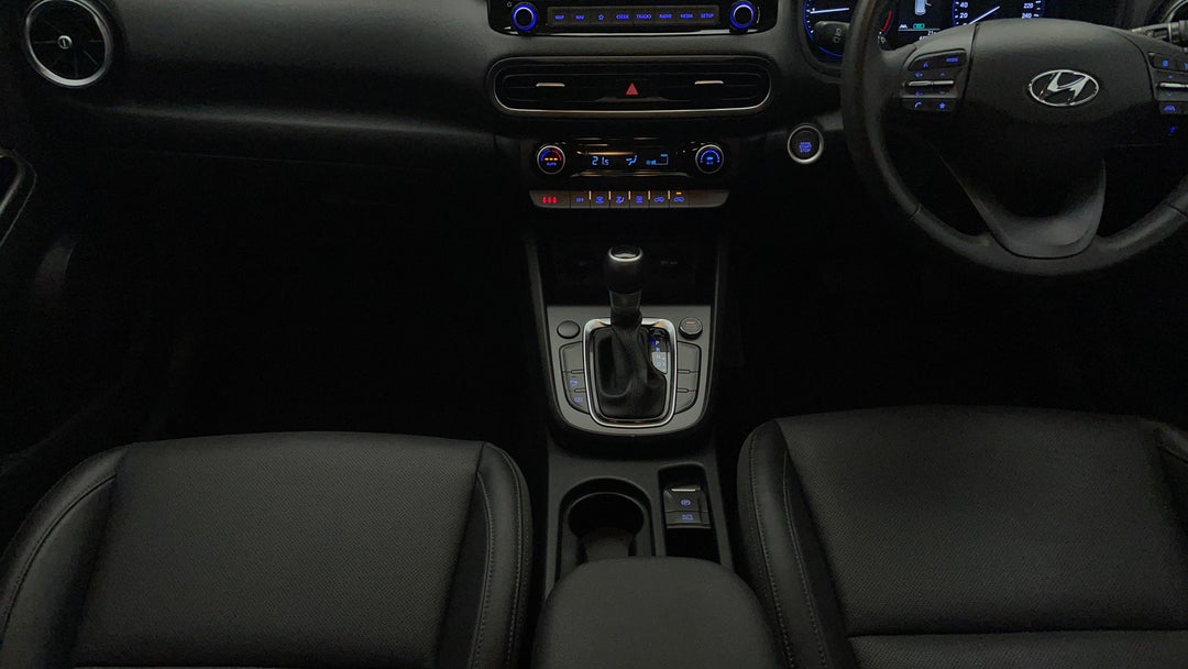 2022 Hyundai Kona Elite (fwd), Automatic, 44596 km, Center Console