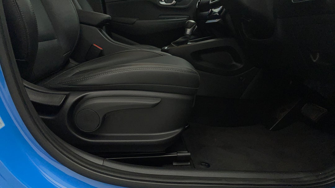 2022 Hyundai Kona Elite (fwd), Automatic, 44596 km, Drivers Side Adjustment Panel