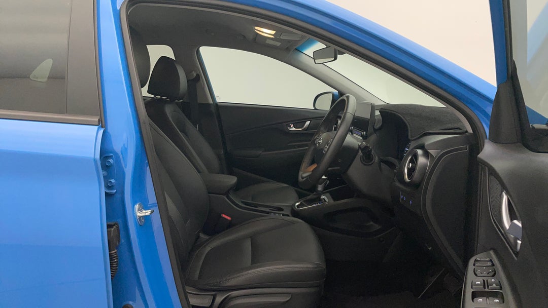 2022 Hyundai Kona Elite (fwd), Automatic, 44596 km, Right Side Front Door Cabin View
