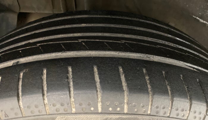 2018 Tata NEXON XM 1.2, Petrol, Manual, 38,203 km, Right Rear Tyre Tread