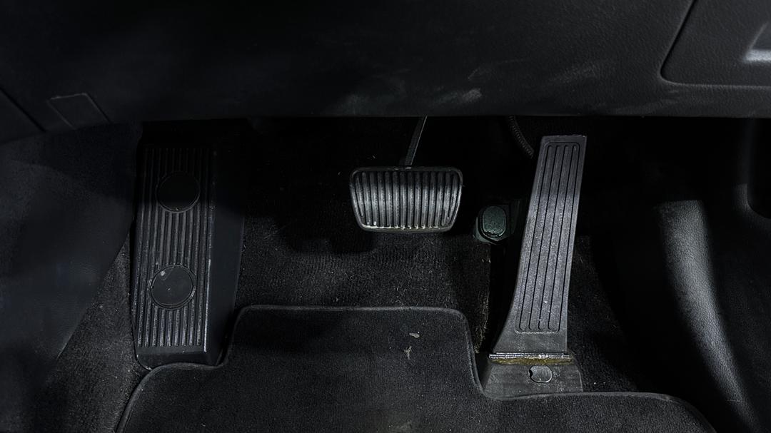 2019 Hyundai Santa Fe Highlander Crdi Blk-bge (AWD), Automatic, 88159 km, Pedals and Footmat
