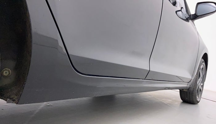 2021 Hyundai Verna SX (O) 1.5 CRDI AT, Diesel, Automatic, 51,098 km, Right running board - Slightly dented