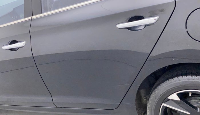 2021 Hyundai Verna SX (O) 1.5 CRDI AT, Diesel, Automatic, 52,194 km, Rear left door - Minor scratches