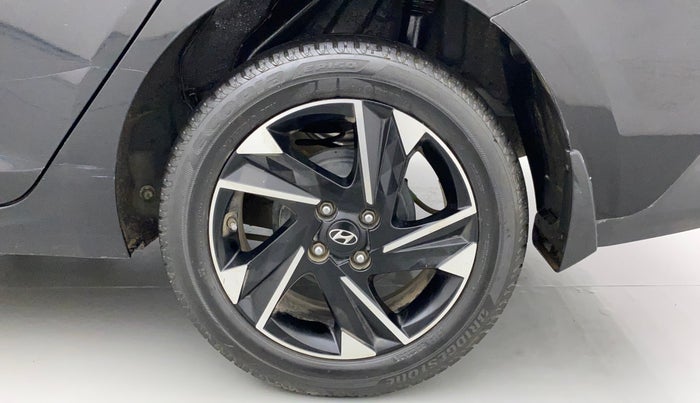 2021 Hyundai Verna SX (O) 1.5 CRDI AT, Diesel, Automatic, 52,200 km, Left Rear Wheel