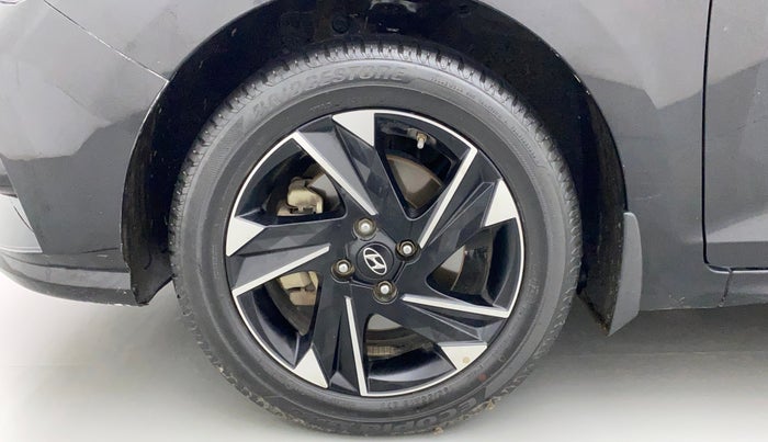 2021 Hyundai Verna SX (O) 1.5 CRDI AT, Diesel, Automatic, 52,200 km, Left Front Wheel