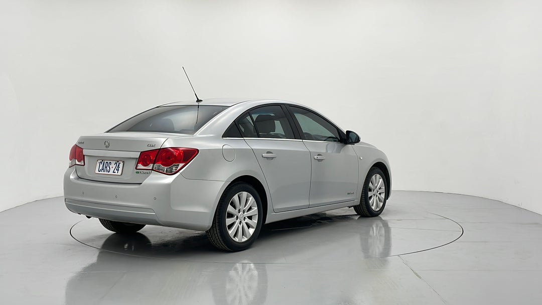 Right Back Diagonal (45- Degree) View