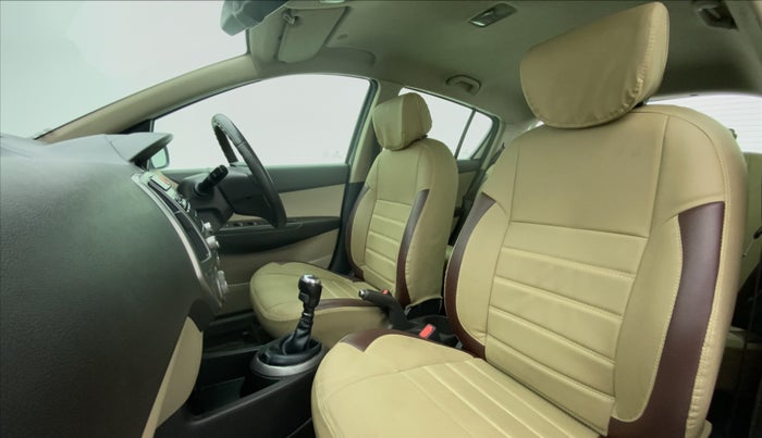 2013 Hyundai i20 SPORTZ 1.4 CRDI, Diesel, Manual, 61,356 km, Right Side Front Door Cabin