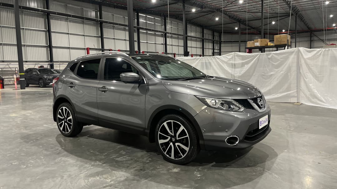 2016 Nissan Qashqai Ti, Automatic, 146613 km, Right Front Diagonal (45- Degree) View