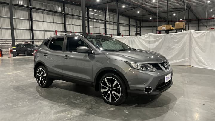2016 - Nissan Qashqai - SUV - Petrol - Automatic